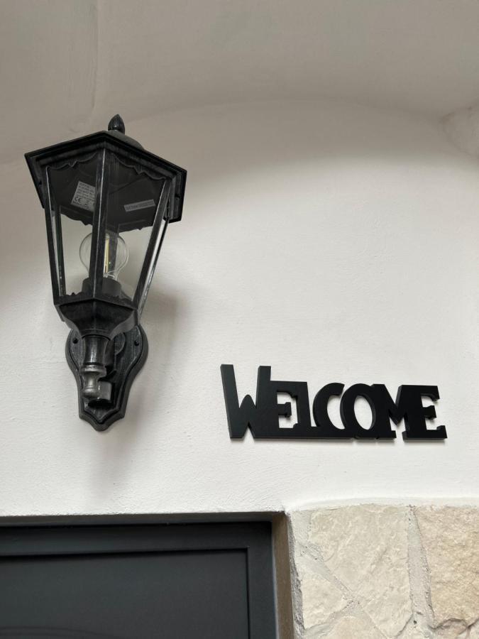 Cantovi Apartament Bari