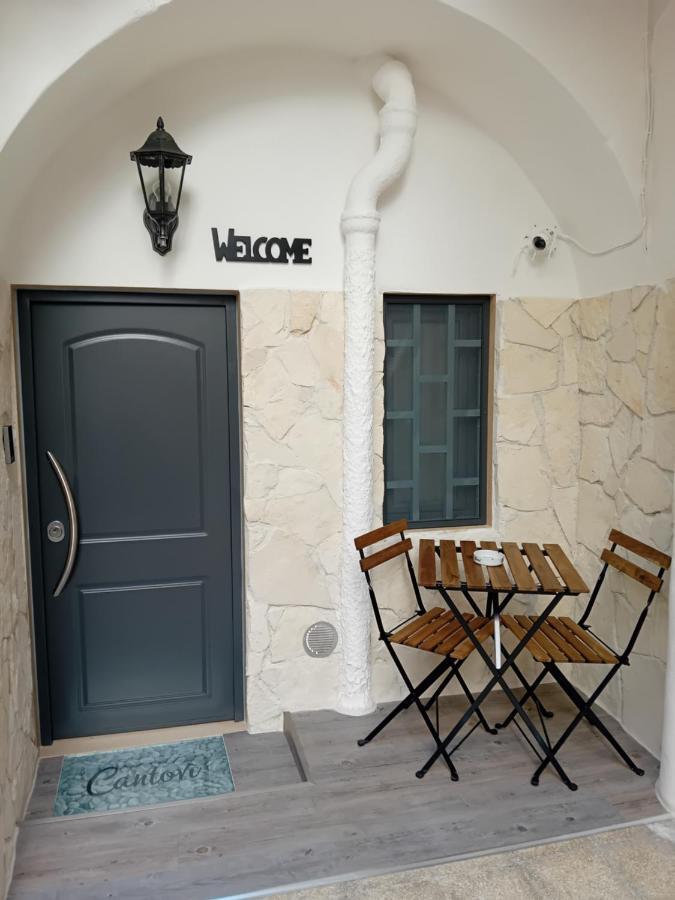 Cantovi Apartament Bari